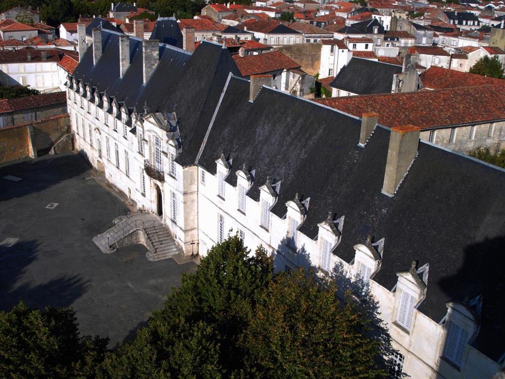 Abbaye Royale 호텔 Saint-Jean-dʼAngély 외부 사진
