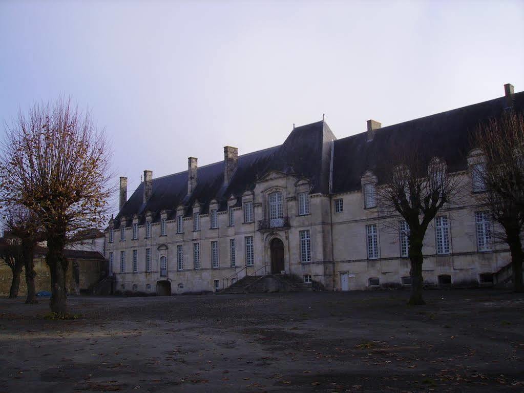 Abbaye Royale 호텔 Saint-Jean-dʼAngély 외부 사진